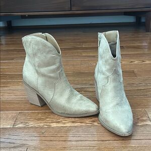 Abound Light Tan Ankle Booties